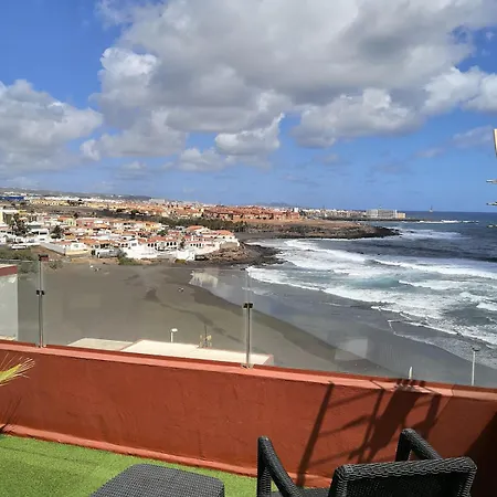 Apartment Cosy Flat Beachside