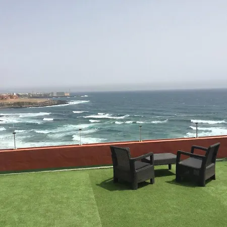Apartment Cosy Flat Beachside